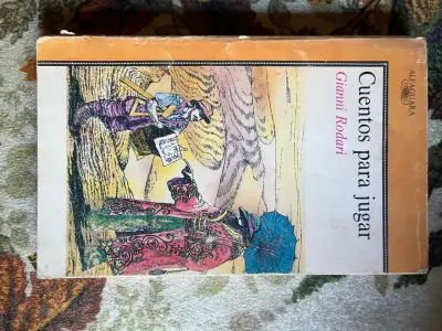 Libro 'Cuentos para jugar' de Gianni Rodari - miniatura 1