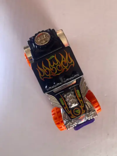 Set de autos de juguete variados - miniatura 2
