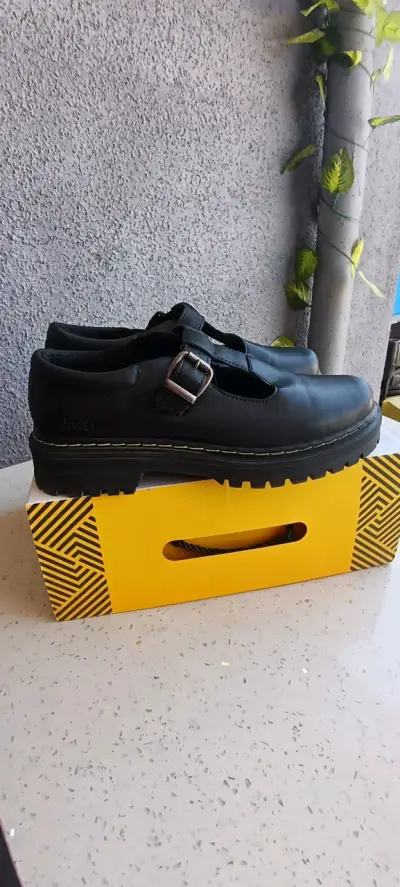 Zapatos escolares mujer  negros con hebilla Pluma - miniatura 3