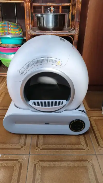 Caja de arena automática para gatos - miniatura 1
