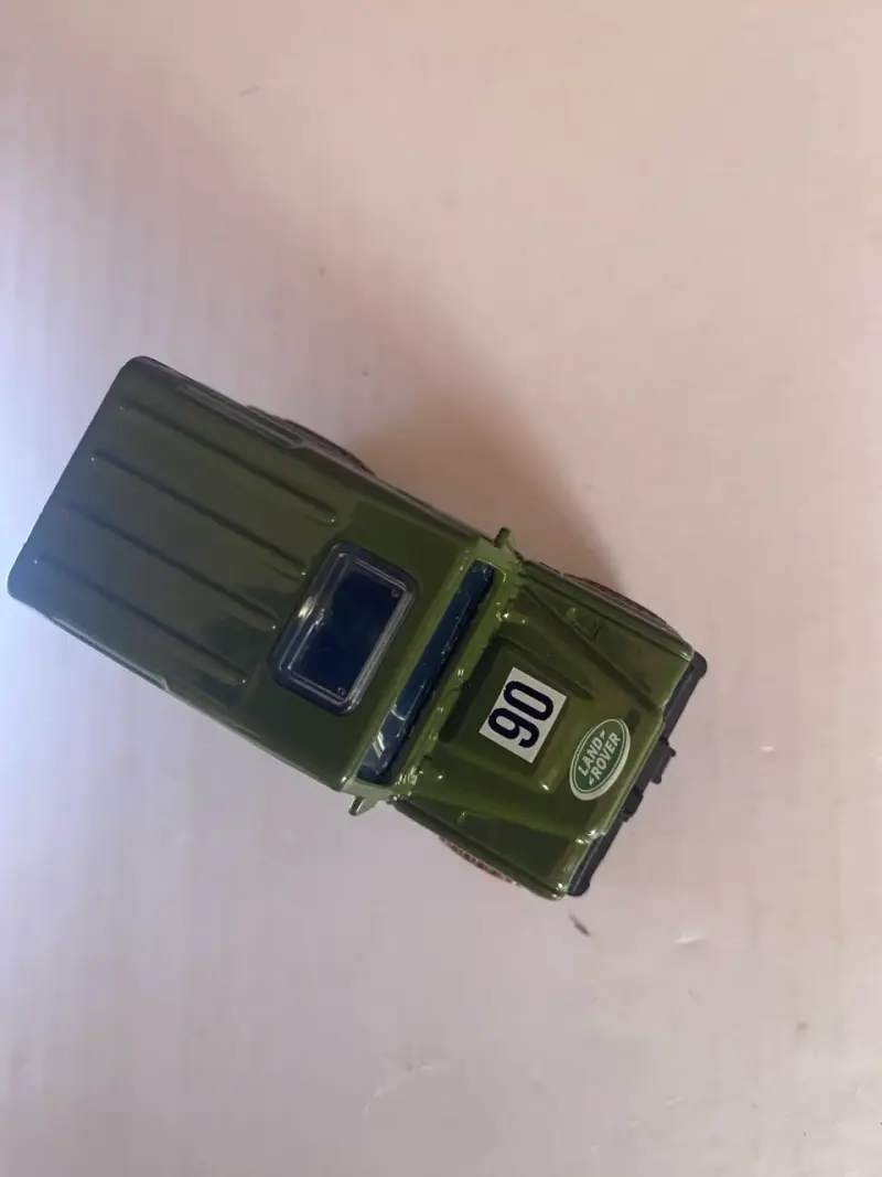 Set de autos de juguete Hot Wheels y Land Rover - 4