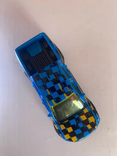Set de autos de juguete Hot Wheels y Land Rover - miniatura 5