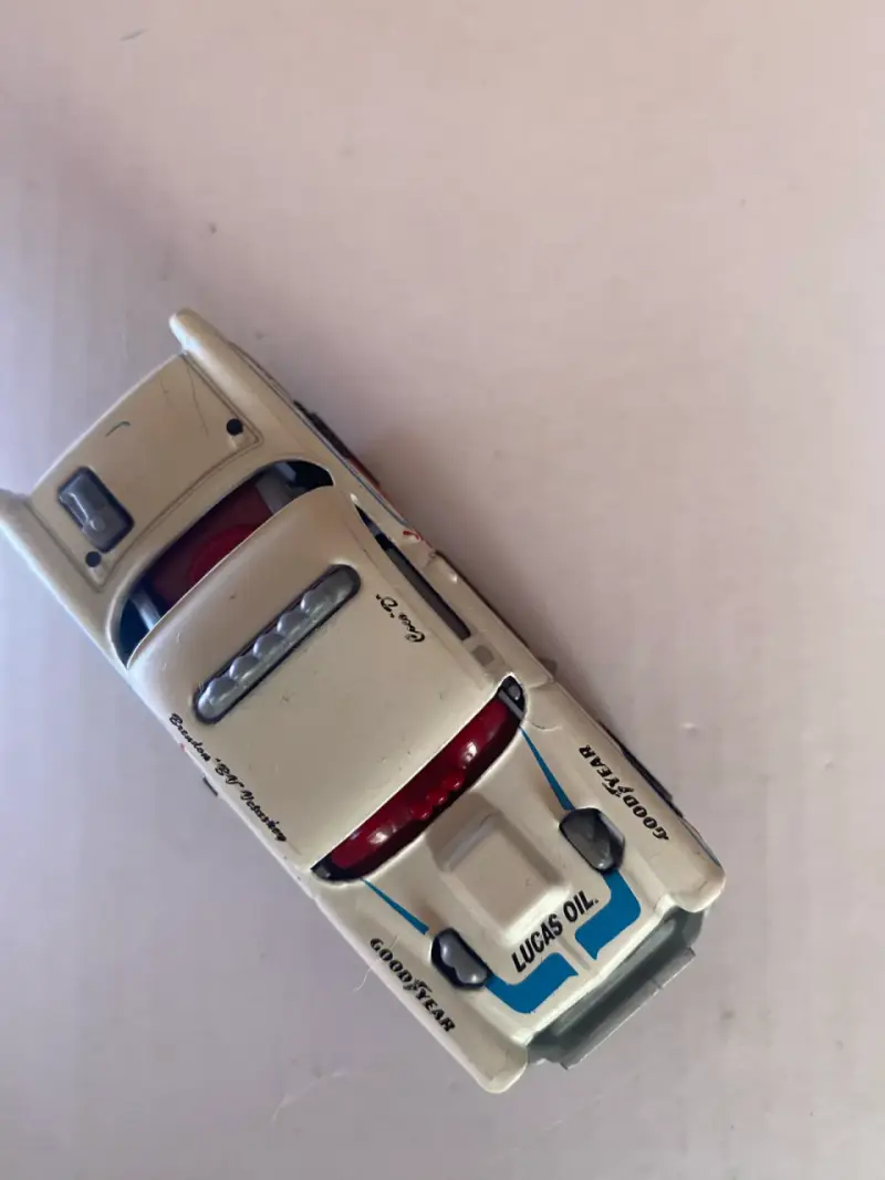 Set de autos de juguete Hot Wheels y Land Rover - 6