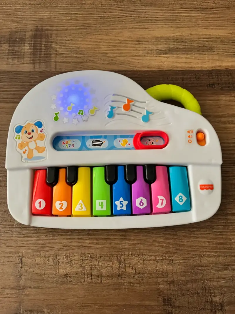 Piano de juguete Fisher-Price con luces y sonidos - 3