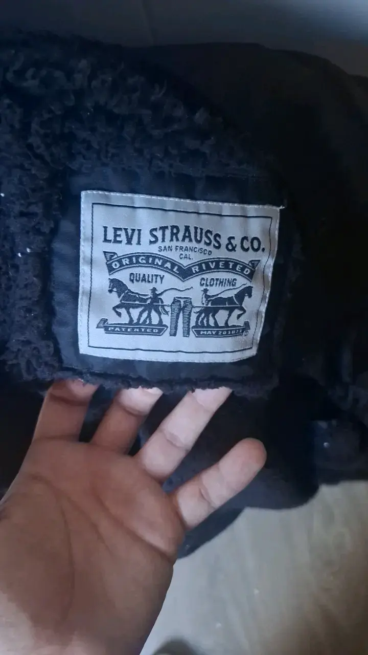 Chaqueta Levi Strauss negra con forro - 2