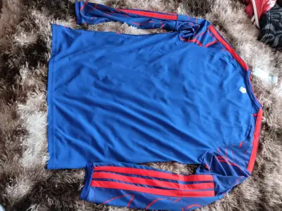 Camiseta Adidas Universidad de Chile 2026 Azul - miniatura 3