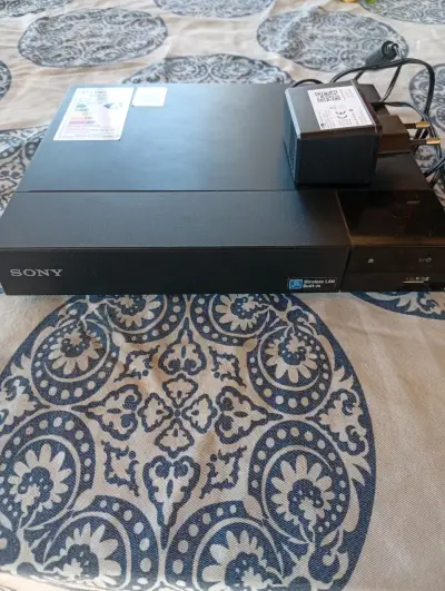 Reproductor Blu-ray Sony con Wi-Fi integrado - miniatura 2