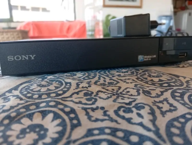 Reproductor Blu-ray Sony con Wi-Fi integrado - 4