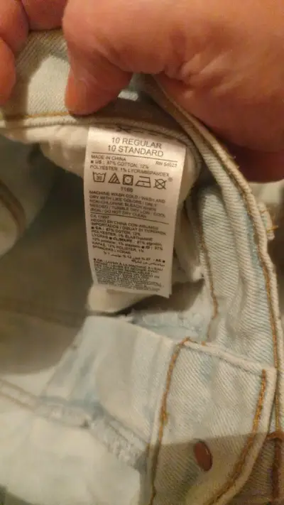 Shorts de mezclilla claros para mujer Old Navy - miniatura 3