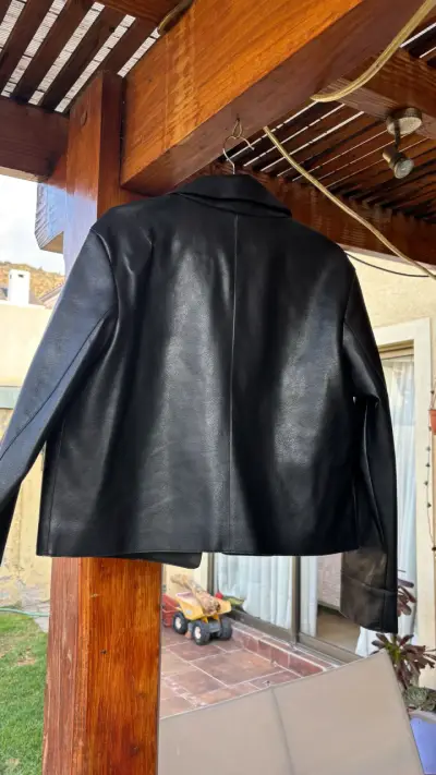 Chaqueta de ecocuero negra / M / Basement - miniatura 3