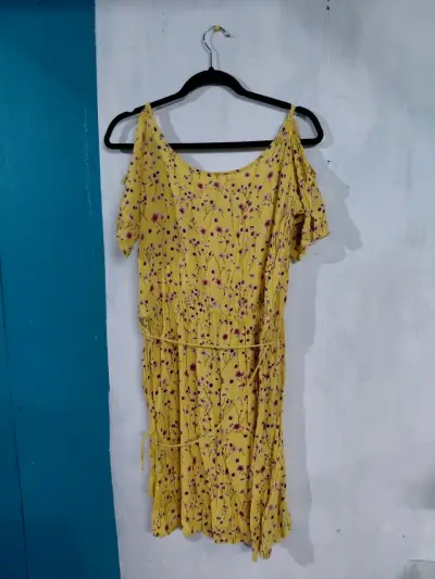 Vestido de verano estampado floral - miniatura 1