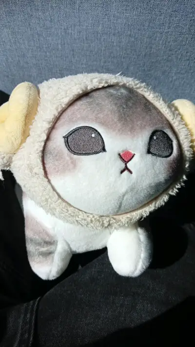 Peluche de gato con orejas de cordero - miniatura 2