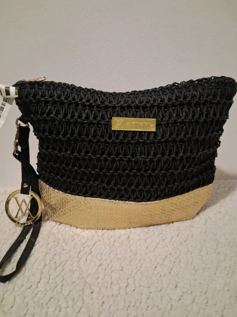Cartera Amiani de mano negra y dorada - 1