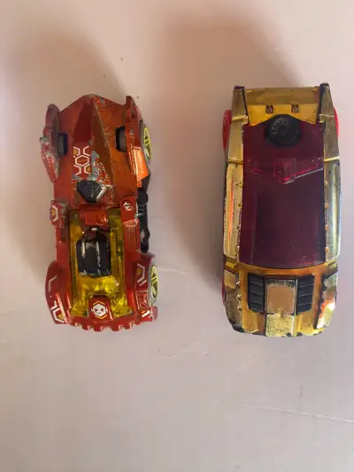 Lote de autos de juguete metálicos usados - miniatura 2