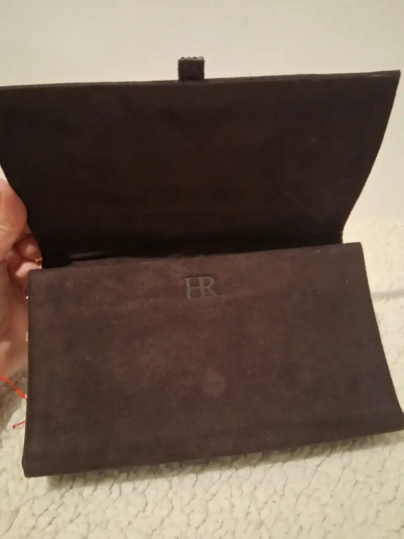 Cartera HR de mano marrón con detalle brillante - 5