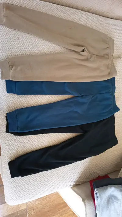 Pack de 3 pantalones deportivos para niños - miniatura 3