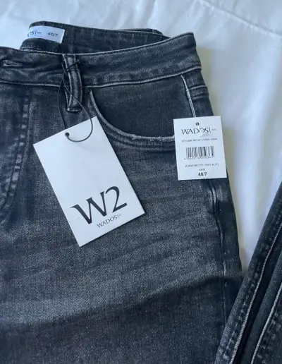 Jeans negros de tiro alto Wados para mujer - miniatura 4