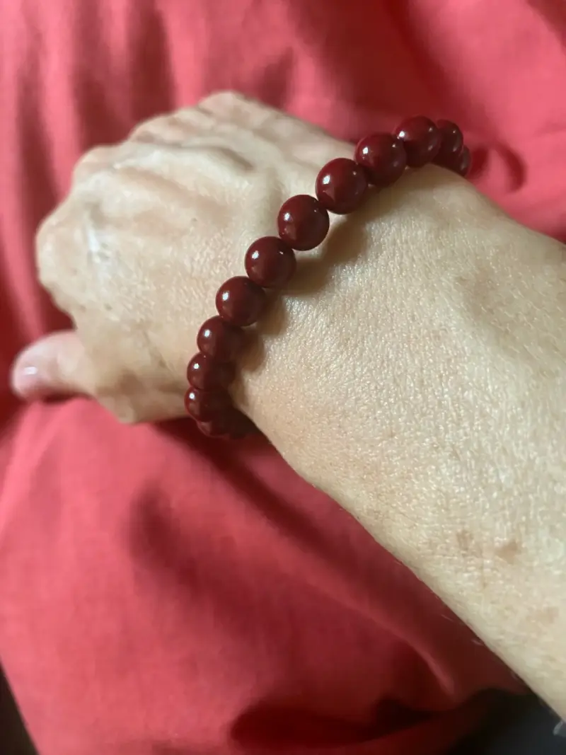Pulsera de cuentas rojas elegante - 2