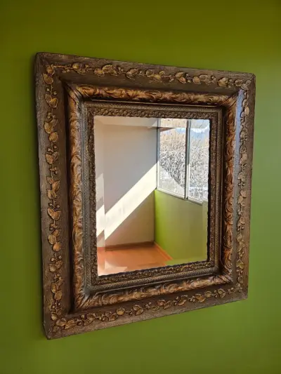 Espejo de Pared con Marco Decorativo Dorado - miniatura 3