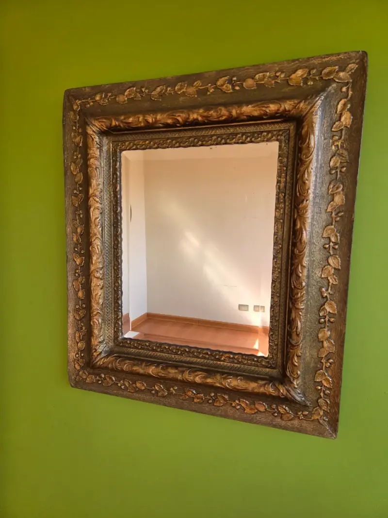 Espejo de Pared con Marco Decorativo Dorado - 4