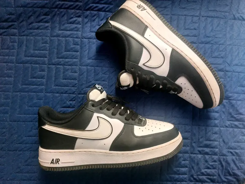 Air Force 1 negras y blanco - 1