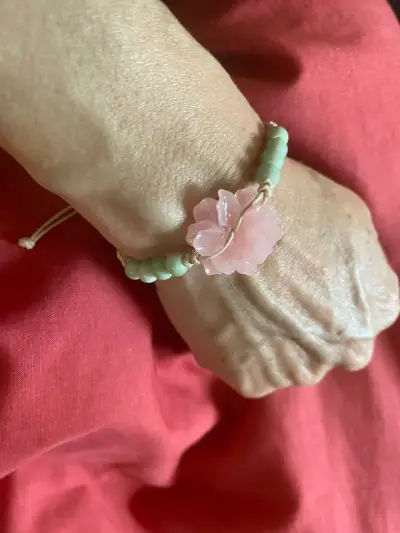 Pulsera de cuentas con flor de jade rosa - miniatura 2