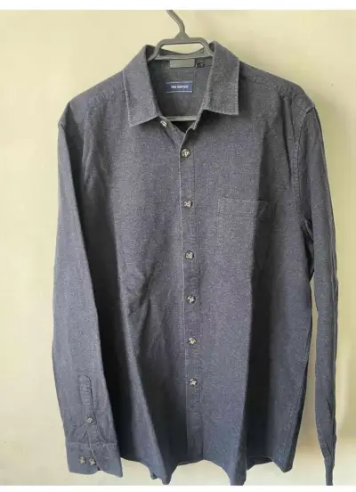 Camisa de vestir a rayas para hombre - miniatura 3