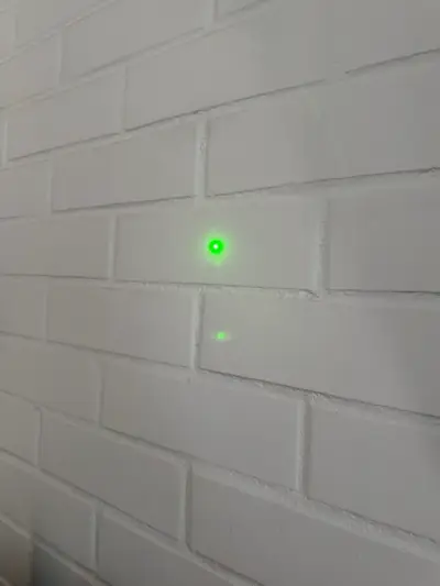 Puntero Láser Verde G-303 con Batería Recargable - miniatura 4
