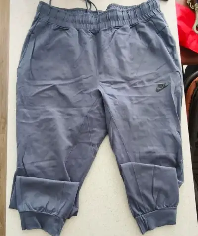 Pantalones deportivos Nike grises talla XL - miniatura 1