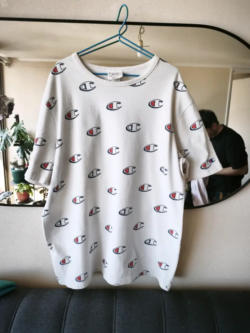 Polera blanca Champion