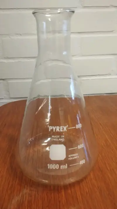 Matraz Erlenmeyer Pyrex 1000 ml de vidrio - miniatura 1