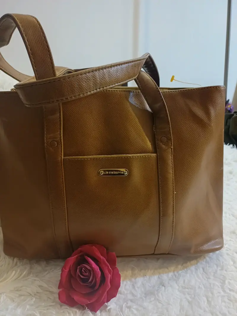 Bolso de cuero marrón Le Classique elegante - 1