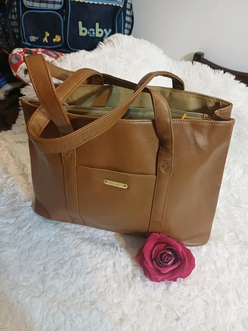 Bolso de cuero marrón Le Classique elegante - 2
