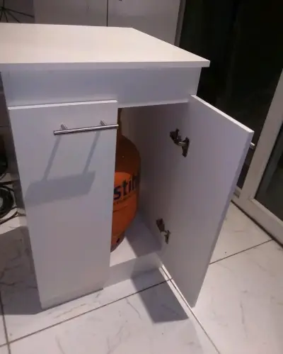 Mueble para almacenamiento de gas - miniatura 3
