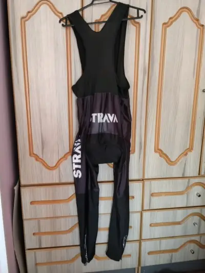 Traje de ciclismo Strava negro con tirantes - miniatura 1
