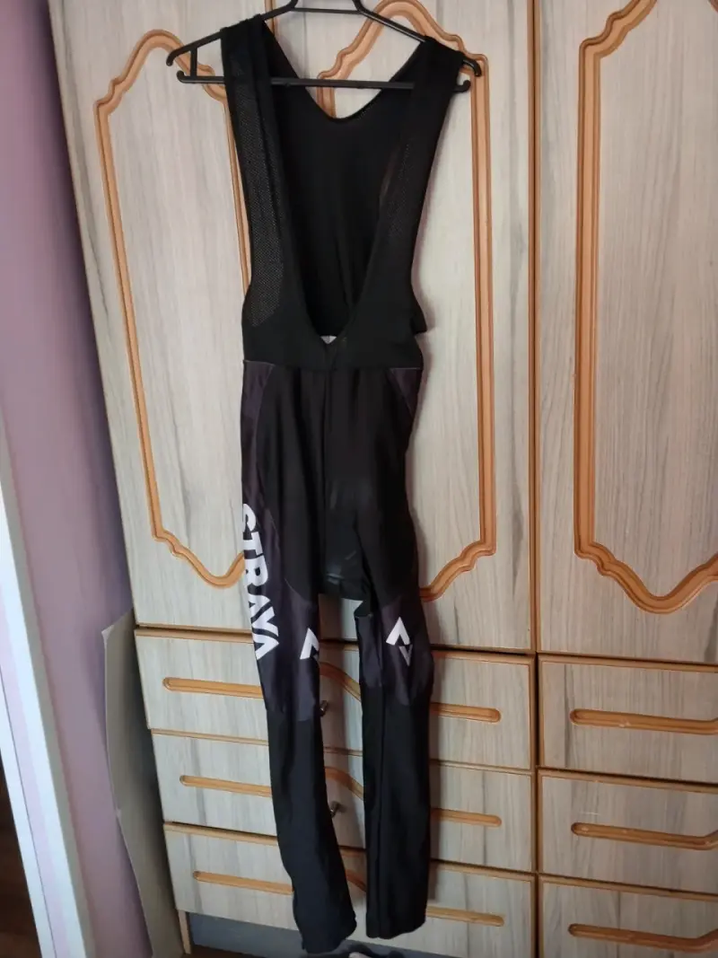 Traje de ciclismo Strava negro con tirantes - 2