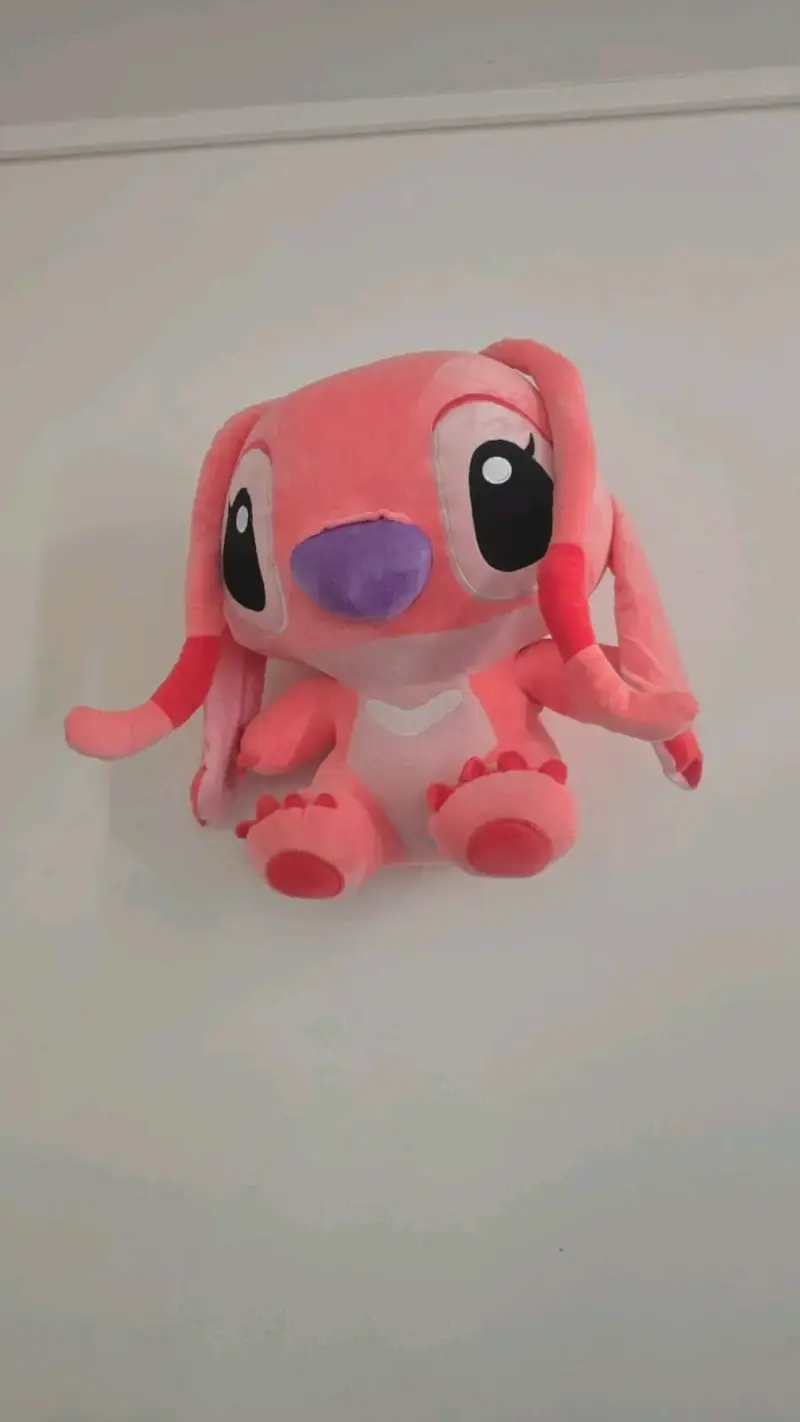 Peluches de personajes azules y rosados - 2