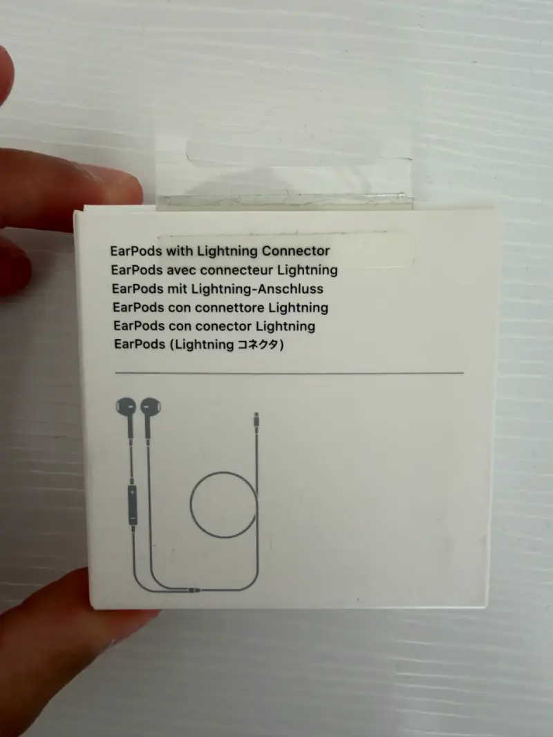 Auriculares Apple EarPods con conector Lightning - 4