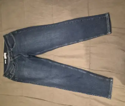 Jeans azul oscuro para mujer - miniatura 1