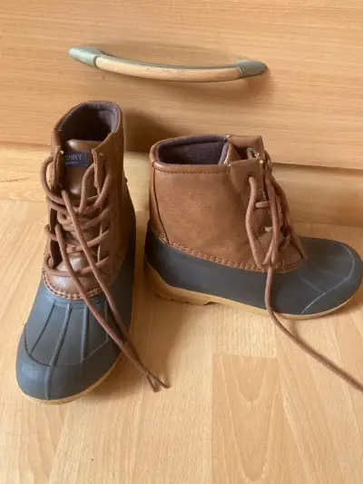 Botas impermeables marrones para niños - miniatura 1