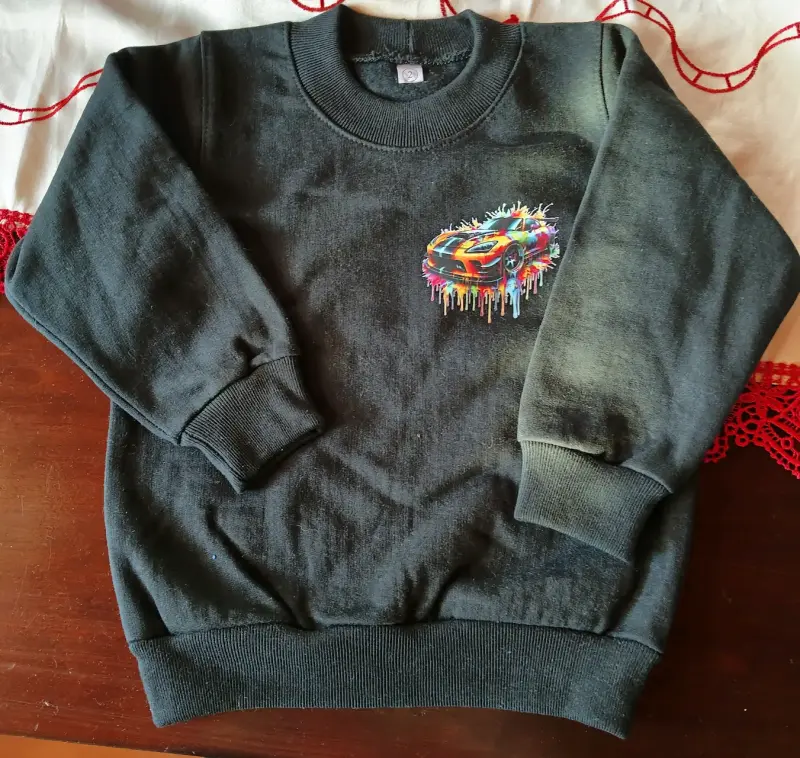 Conjunto de niño con diseño de auto colorido - 3
