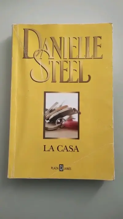 Libro 'La Casa' de Danielle Steel en buen estado - miniatura 1