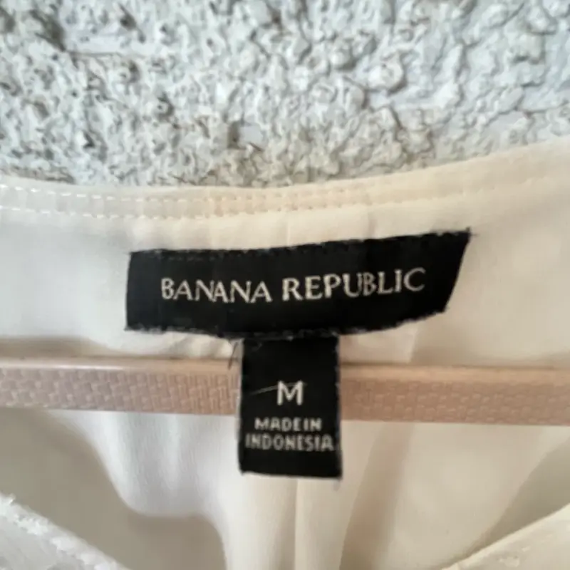 Blusa sin mangas blanca con textura - 2