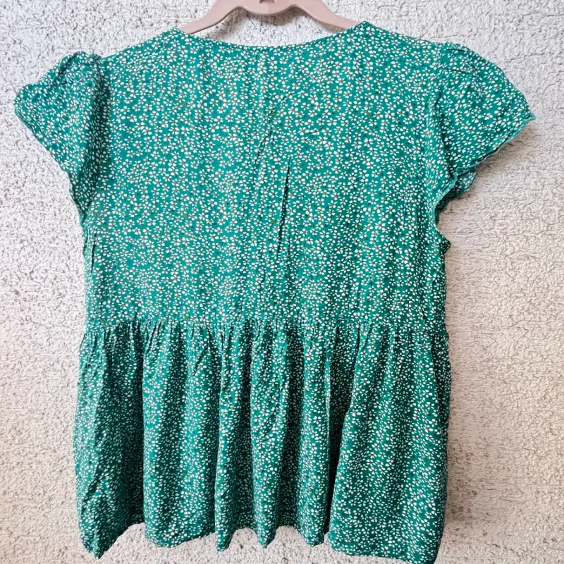 Blusa verde con estampado floral para mujer - 2