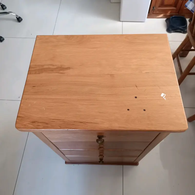 Cómoda de Madera con Cuatro Cajones - 3
