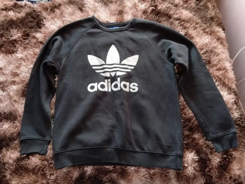 Polerón negro Adidas con logo grande - 1