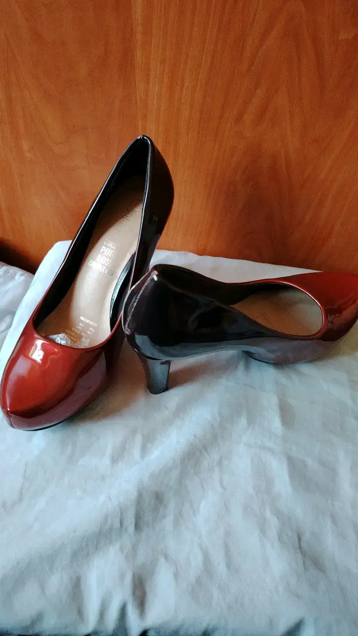 Zapatos de tacón alto bicolor elegante - 3