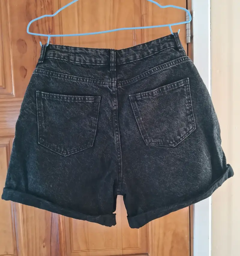 Shorts de mezclilla negros Noisy May. Talla M - 2
