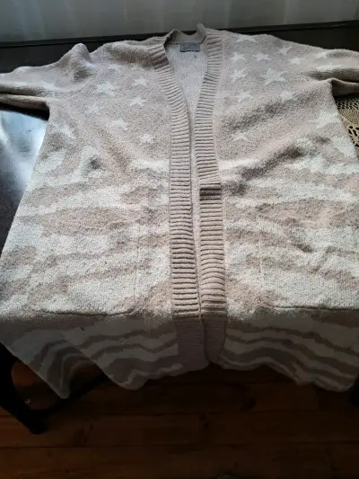 Ropa de poco uso - miniatura 2