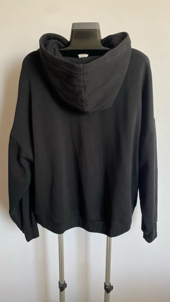 Polerón negro con capucha GAP talla M (Mujer) - 2